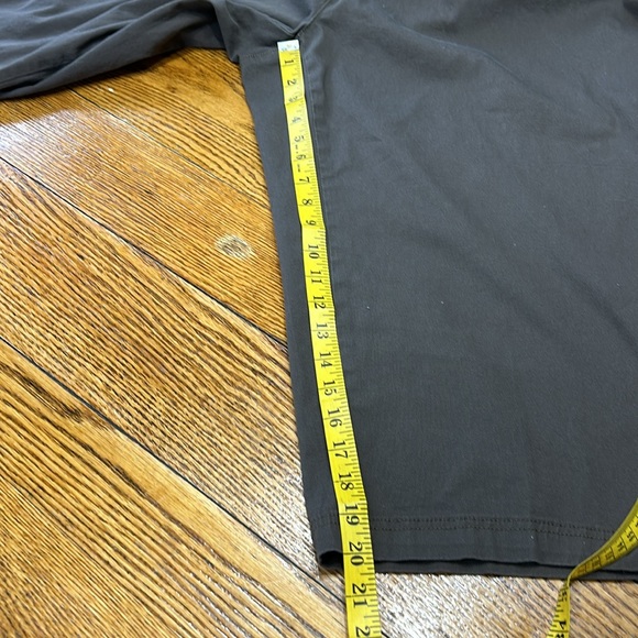 Croft & Barrow brown capris. Fabric is cotton and spandex. Size 20W. - Picture 10 of 12